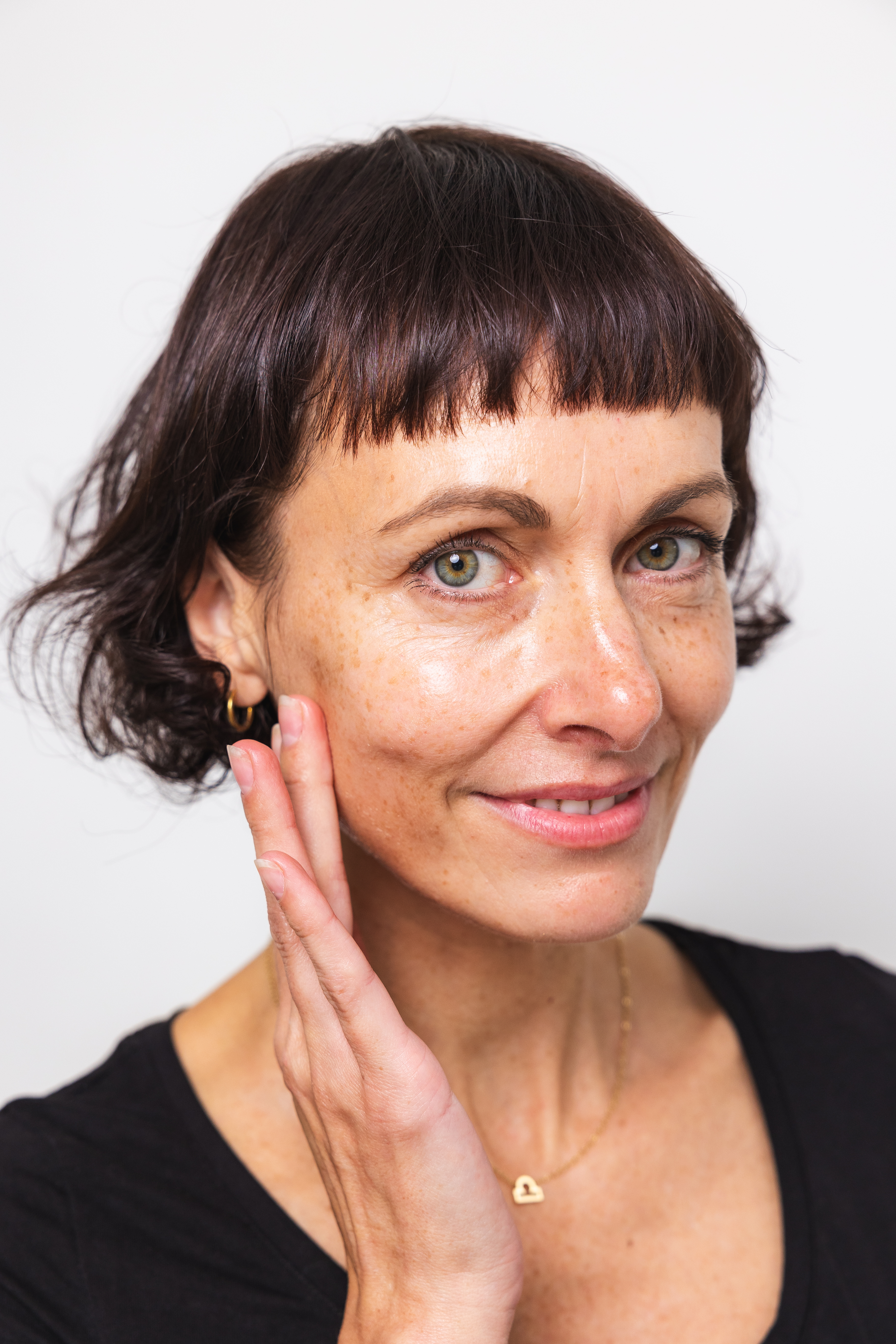 Natürliches Portrait einer Frau aus der Zielgruppe des Vitamin C Boosters