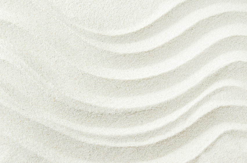 Weißes Silica mit Wellenlinien